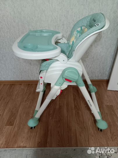 Стульчик для кормления olsson