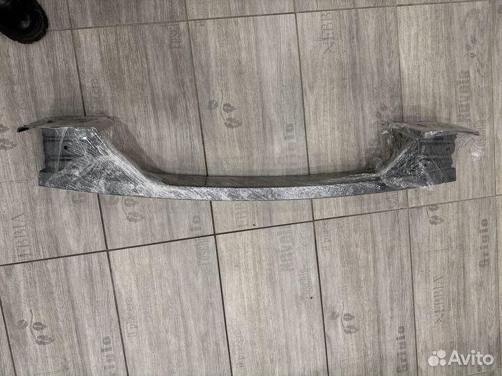 Усилитель заднего бампера geely mojaro