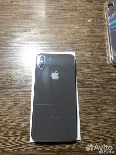 Продам iPhone xs max