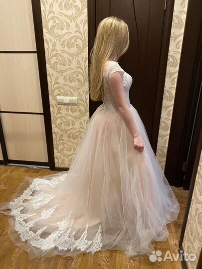 Свадебное платье и фата