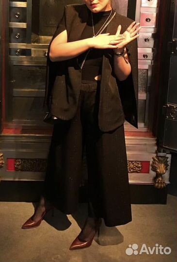 Костюм вечерний