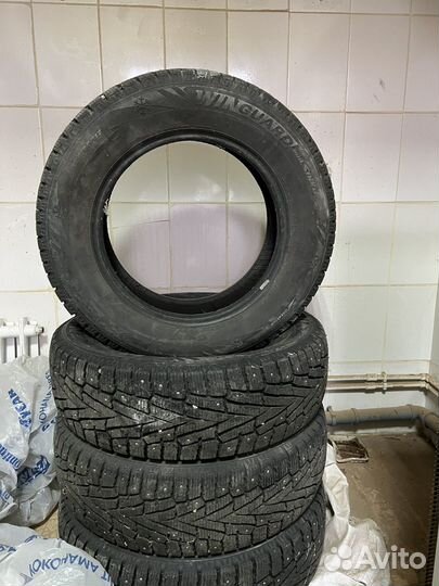 Nexen Winguard WinSpike SUV 235/65 R17