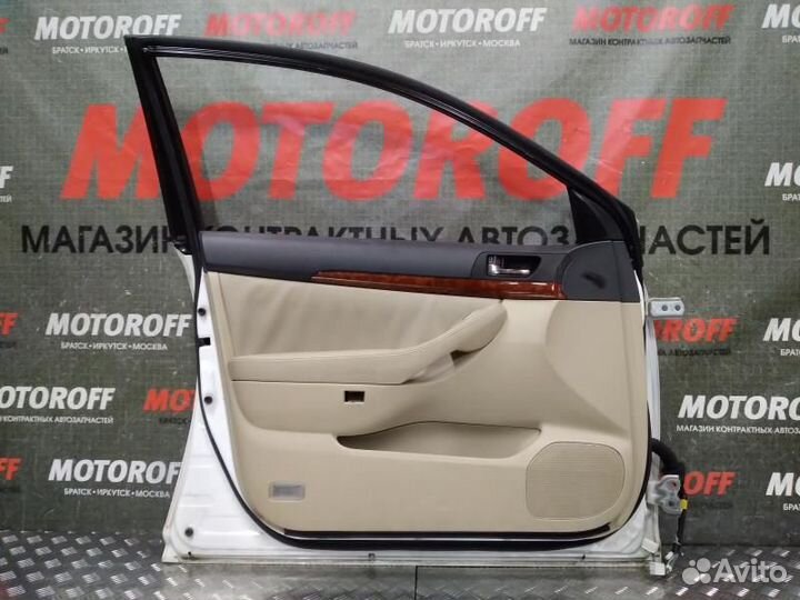 Дверь передняя L Авенсис AZT250 светлая А016