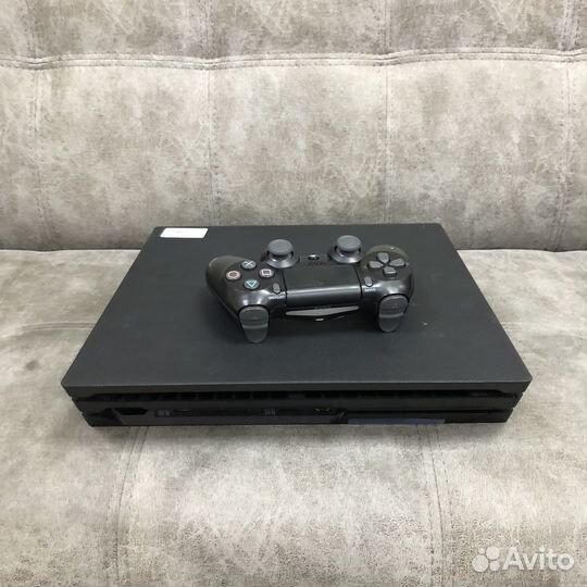 Sony PS4 Pro CUH-7008B 1Tb (523150)