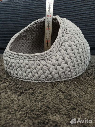 Лежанка вязанная для кошки или собачки
