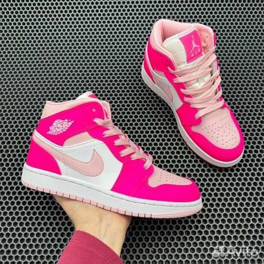 Кроссовки Nike Air Jordan 1 Mid 36-40