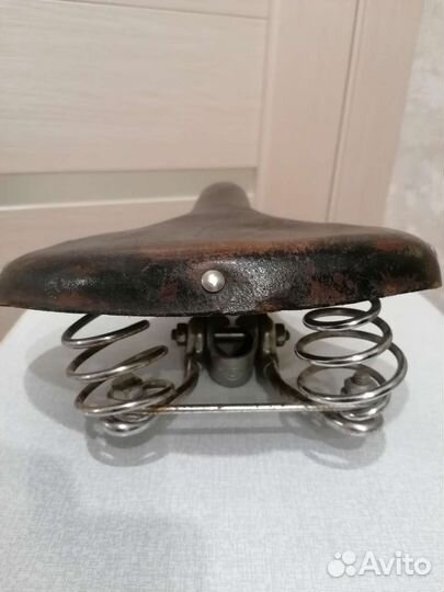 Седло для велосипеда кожаное СССР