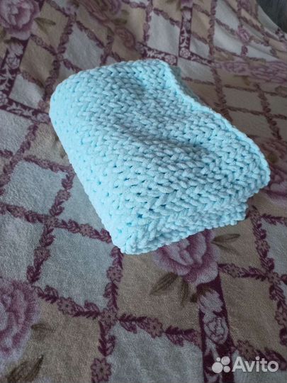 Плед детский вязаный