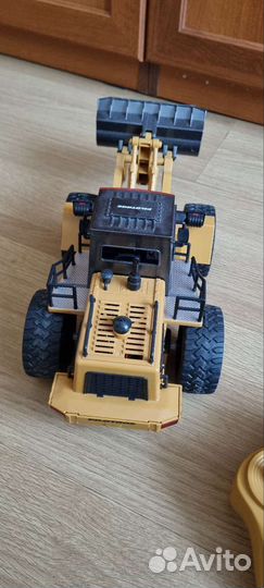 Машинка Погрузчик на пульте радиоуправления