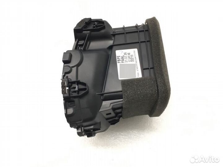 Дефлектор воздушный левый Kia Rio 4 1.4 2021