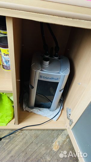 Аквариум с тумбой 280 литров без рыбок