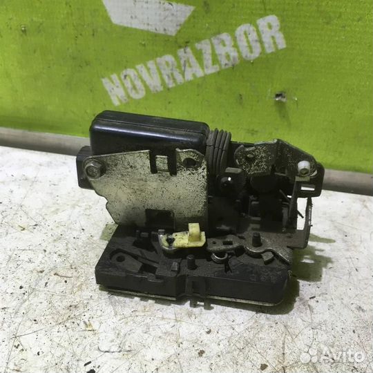 Замок двери задней левой Рено Логан