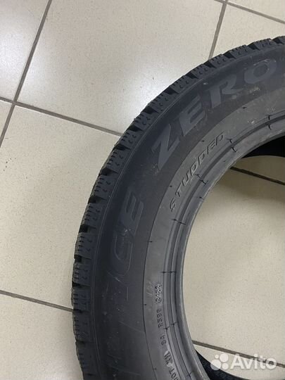 Pirelli Ice Zero 215/60 R16 99T