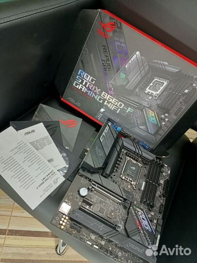 Материнская плата asus rog strix b660-f