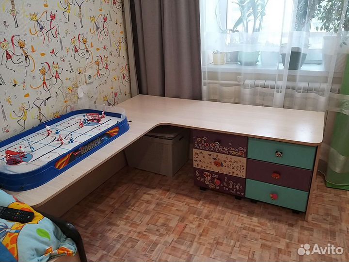 Детский стол