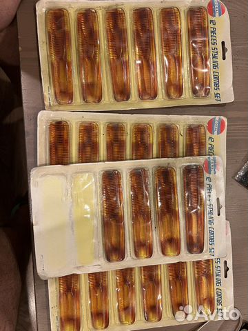 Новая расческа для волос, пластик. Вещь из 90-х