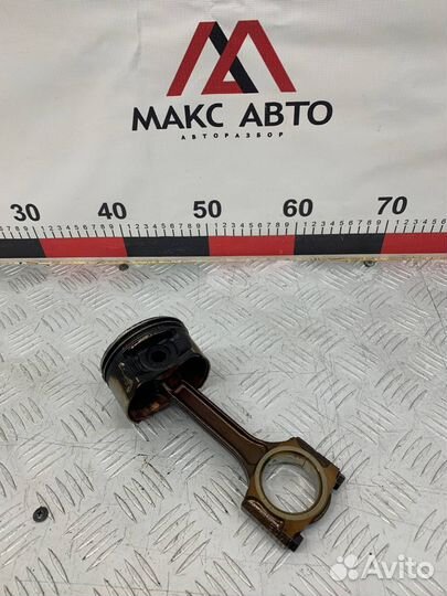 Б/У поршень с шатуном Nissan Tiida Latio C11T