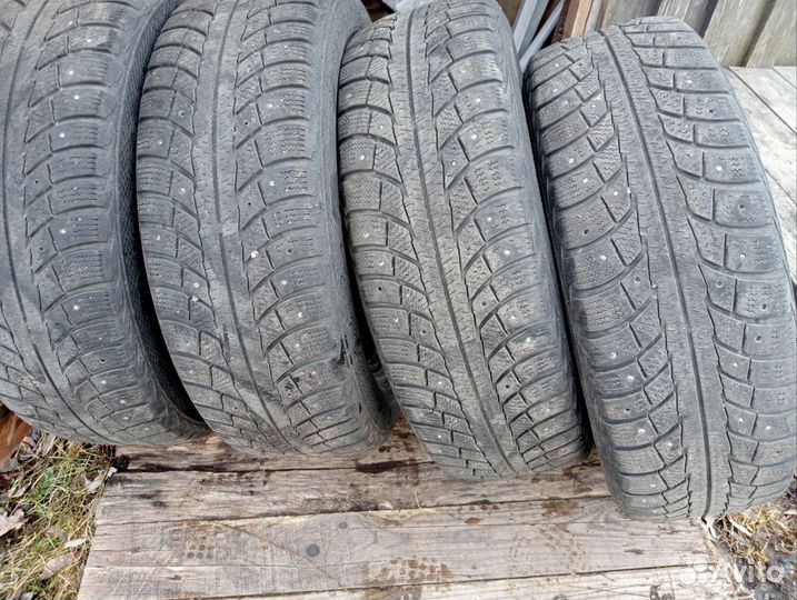 Gislaved Nord Frost 200 185/65 R15