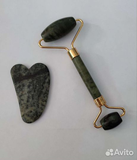 Нефритовый массажёр гуаша для лица и тела