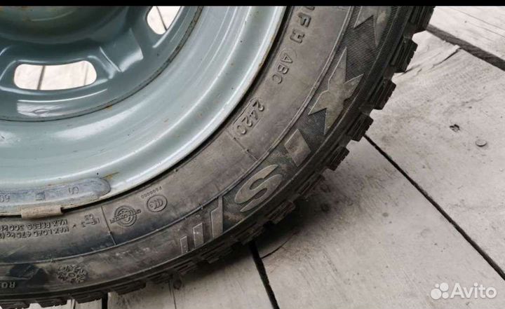 Maxxis ArcticTrekker NP3 175/70 R13