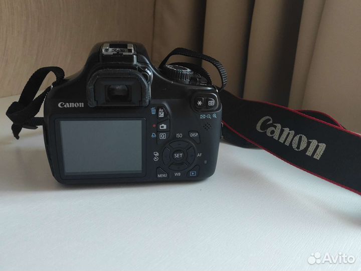 Зеркальный фотоаппарат canon 1100d