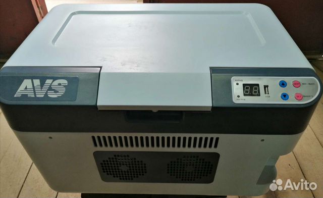 Автохолодильник AVS 