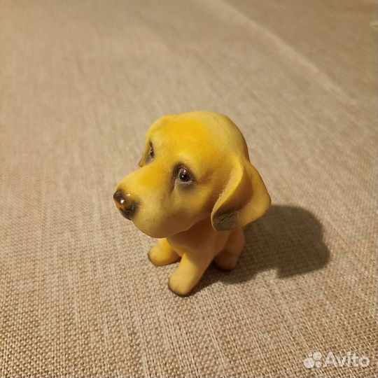 Собака фигурка пластик