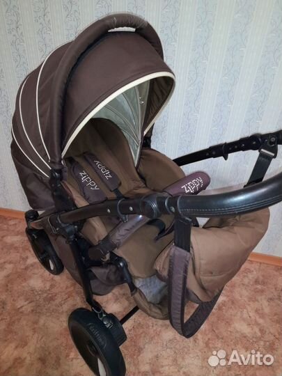 Коляска 2 в 1 Zippy tutis