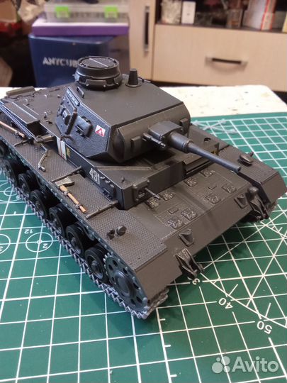 Модель танка Pz.Kpfw.lll Aust.F. 1/35