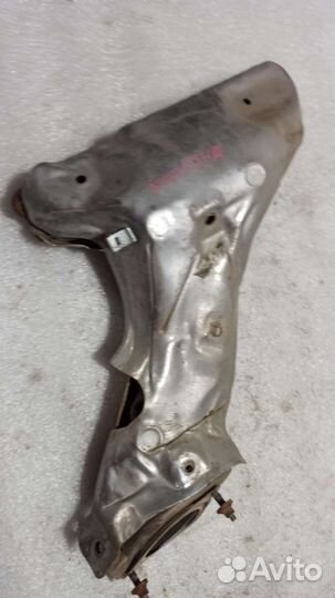 Тепловой экран коллектора Renault Arkana