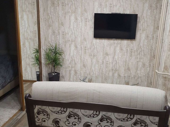 2-к. квартира, 37 м², 1/9 эт.