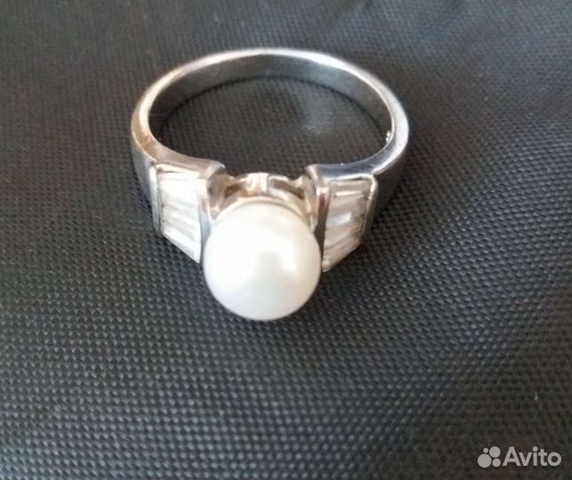 Серебряное кольцо новое