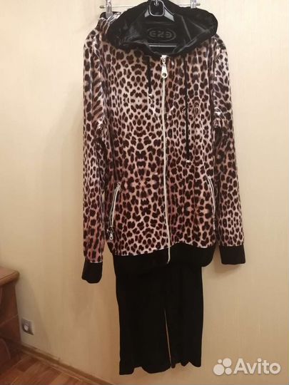 Спортивный костюм женский бархатный