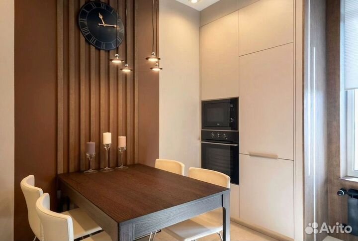 Кухонный гарнитур в современном стиле на заказ