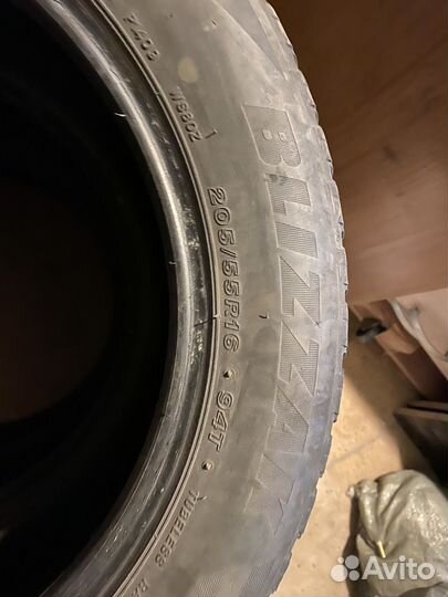 Bridgestone Blizzak Ice 215/55 R16