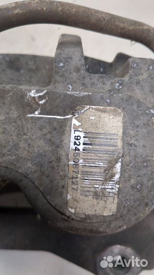 Суппорт левый передний Cadillac SRX