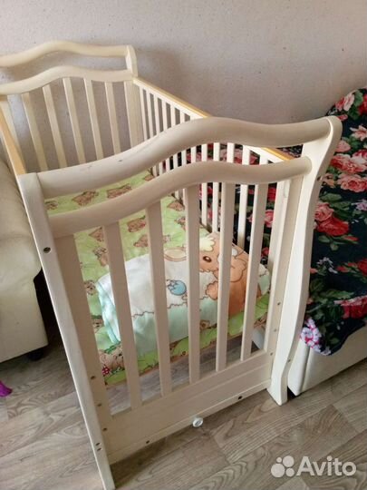 Детская кроватка