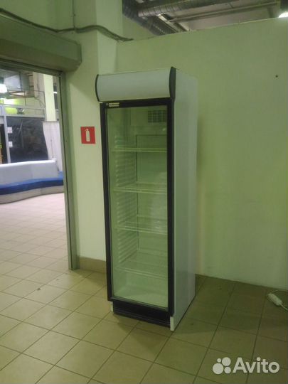 Холодильный шкаф витрина бу