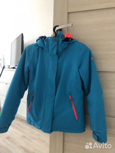 Куртка женская горнолыжная 40-42 размер