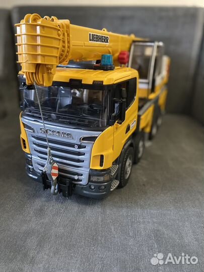 Bruder Грузовой кран Scania оригинал