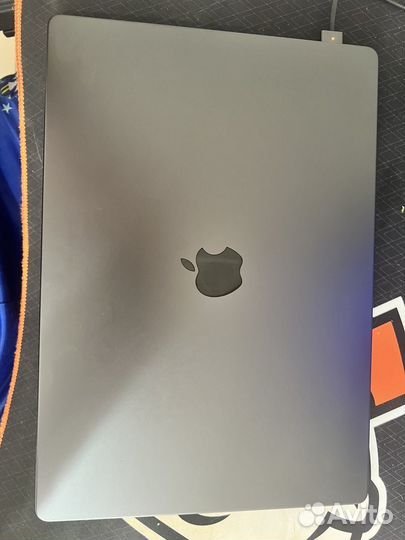 Apple macbook pro 16 m3 pro 18/512