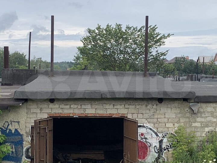 Гараж, > 30 м²