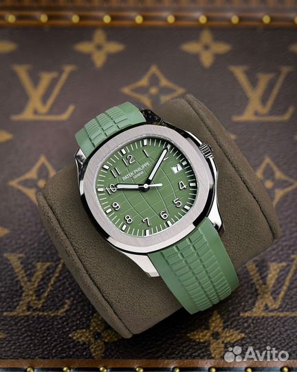 Часы Patek Philippe Aquanaut 40mm Green