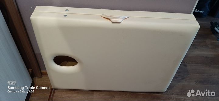 Массажная кушетка складная с отверстием