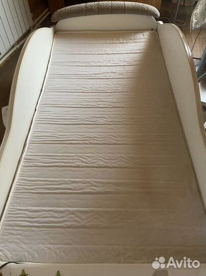 Детская кровать машина BMW бу с матрасом