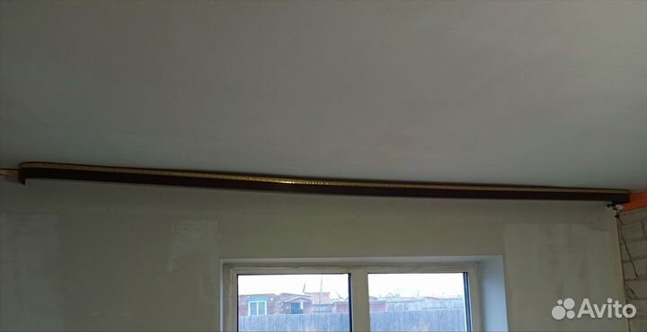 Карниз потолочный трёхрядный