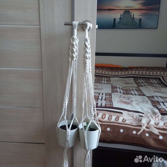 Кашпо для цветов подвесное