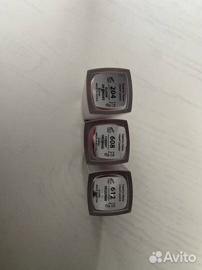 Помада Elian матовая забронирован