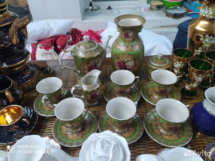 Продаю чайные и кофейные сервизы, статуэтки