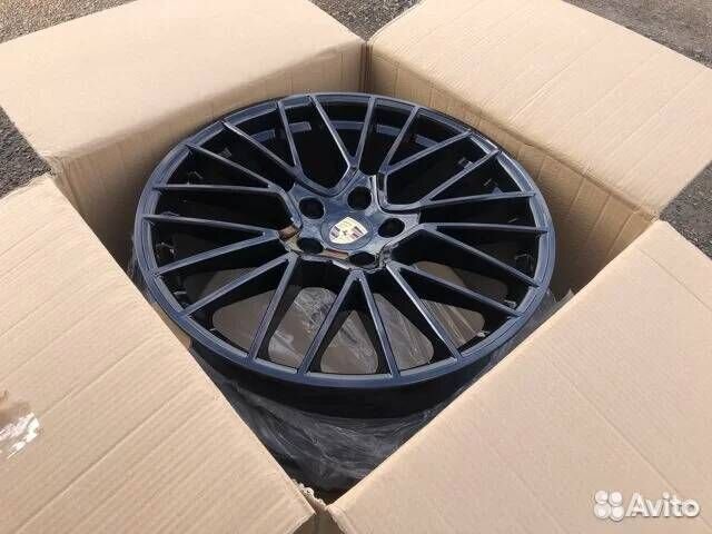 R21 разноширокие на Porsche Cayenne Black 5х130